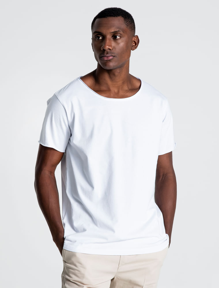 Camiseta Básica Branca Gola Canoa