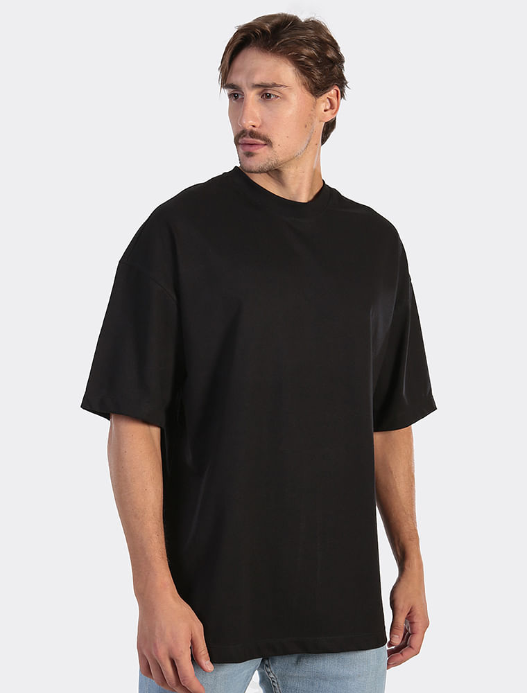 T-shirt Preta - Oversize