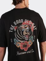 camiseta-tropical-bear-oversized-costas-detalhe