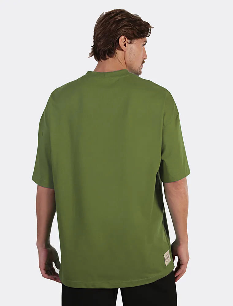 2-camiseta-oversized-verde